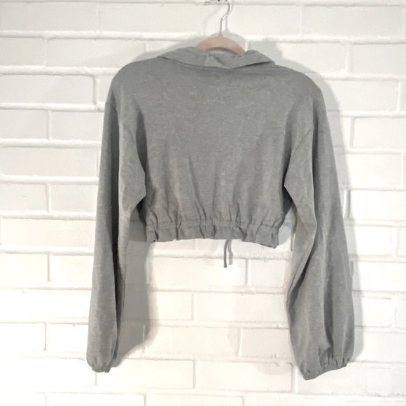 🎉$4 FOR $10🎉 FOREVER 21 Cropped Sweater - Picture 3 of 4